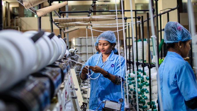 México pierde 19,550 empleos formales en julio pese a auge digital.