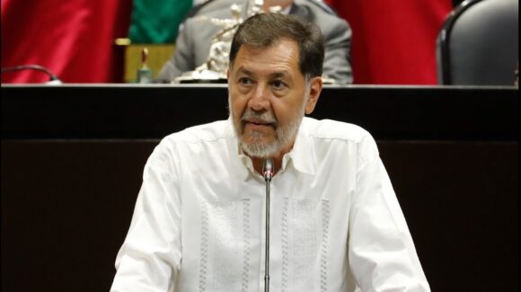 Fernández Noroña invoca al ‘Chupacabras’ para defender derechos de audiencias de Sheinbaum