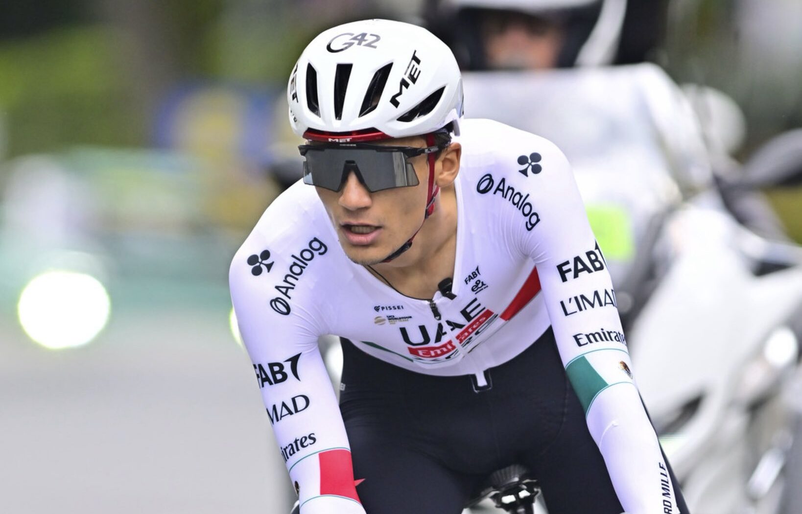 Isaac del Toro triunfa en el prólogo de la Vuelta de Alemania y saldrá líder en la primera etapa