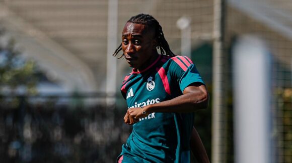 LaLiga: El marfileño Yan Diomande ya tuvo su primer entrenamiento con el Real Madrid y se alista para su debut