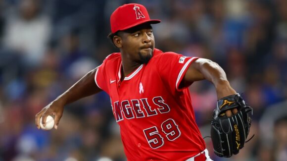 MLB: Los Toronto Blue Jays adquieren al lanzador José Soriano de Los Ángeles Angels