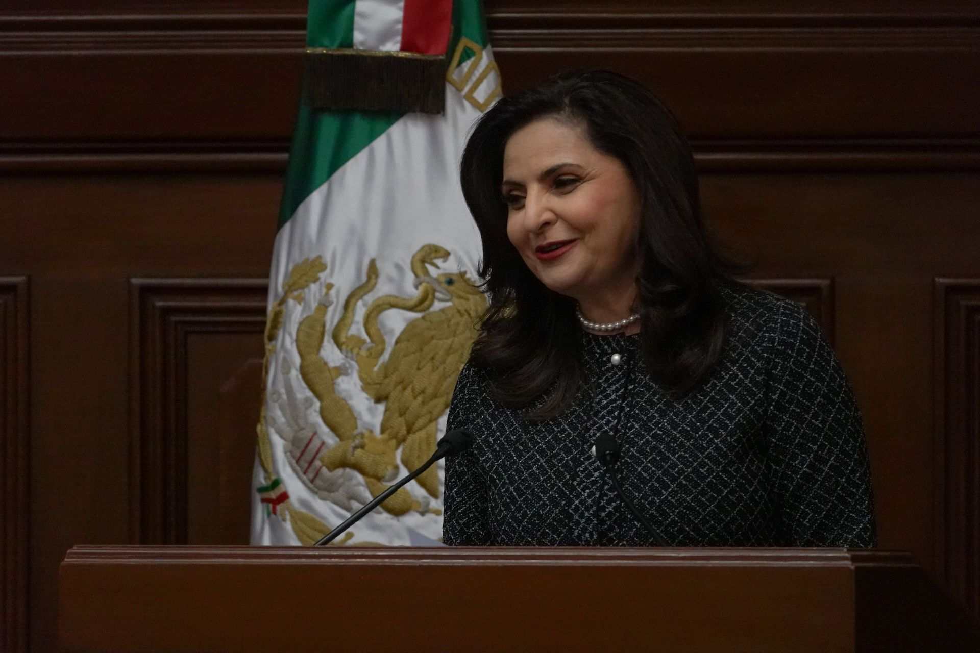 Mónica Soto anuncia su renuncia al TEPJF tras más de tres décadas de trayectoria electoral.