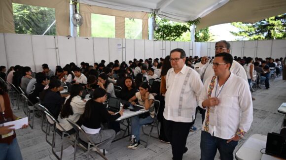 UNAM aplica examen presencial extraordinario en Oaxaca