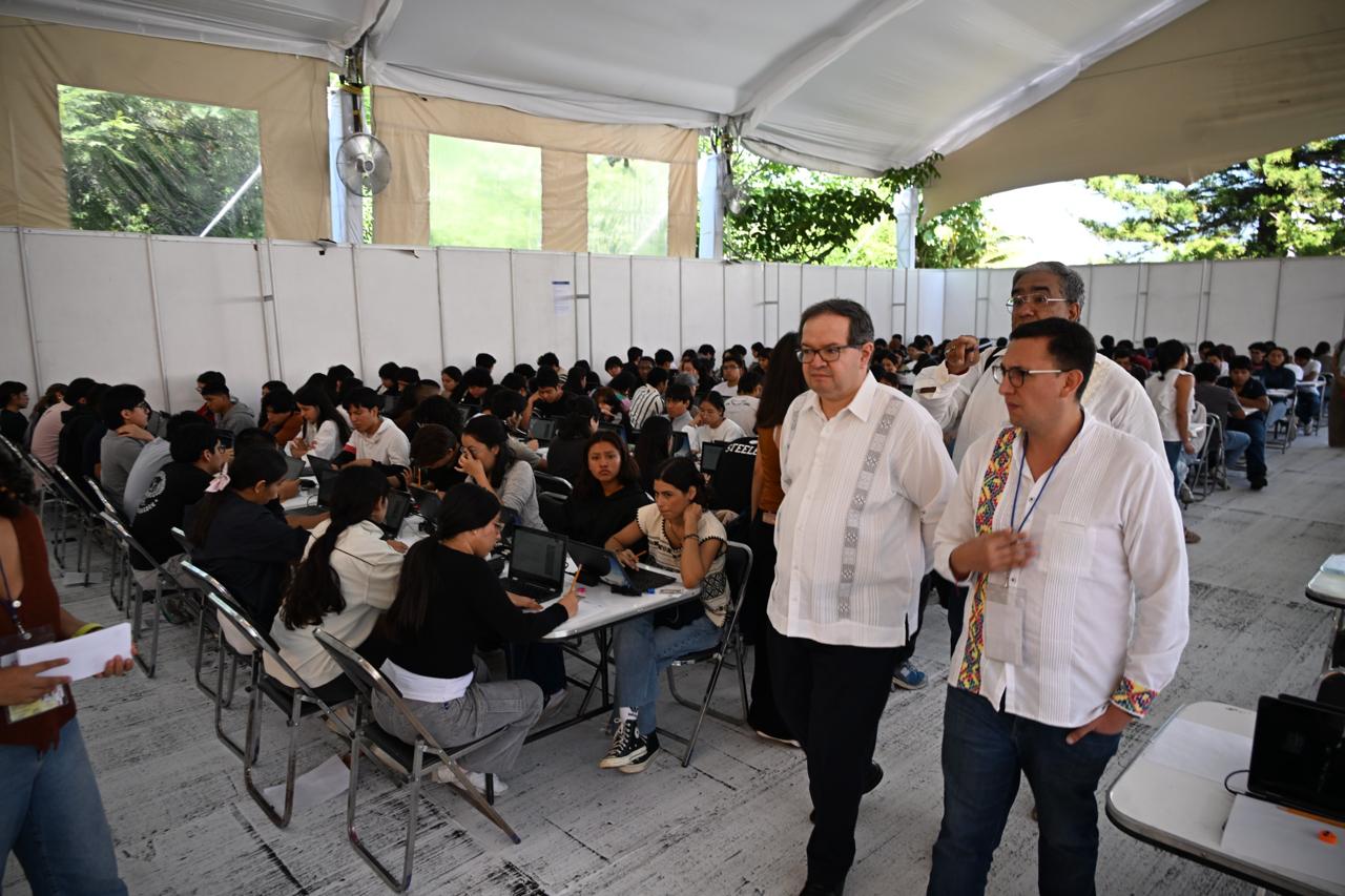 UNAM aplica examen presencial extraordinario en Oaxaca.