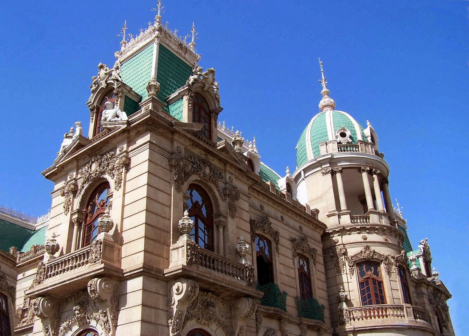 Tres inmuebles históricos de Ciudad de México quedan a disposición del gobierno