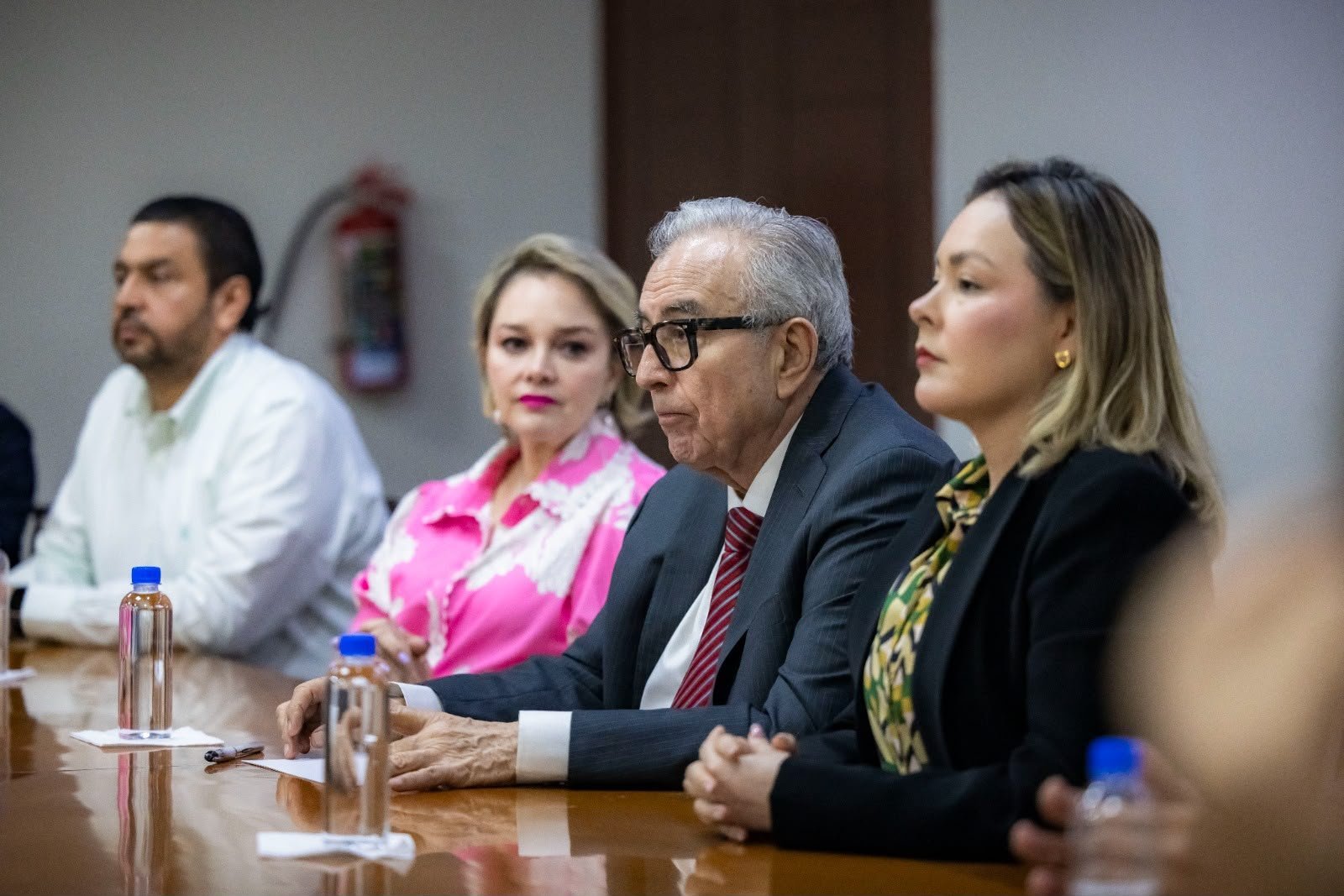 "Aquí estoy": Rubén Rocha Moya reapareció con un mensaje tras retomar la gubernatura de Sinaloa.
