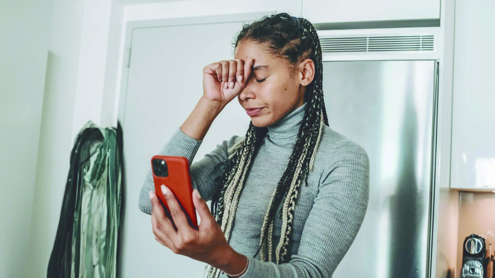 Fraudes por útiles: Alertan riesgos por apps montadeudas
