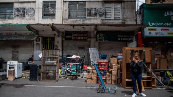 FGJ-CDMX investiga a 14 funcionarios por omisiones en despojos