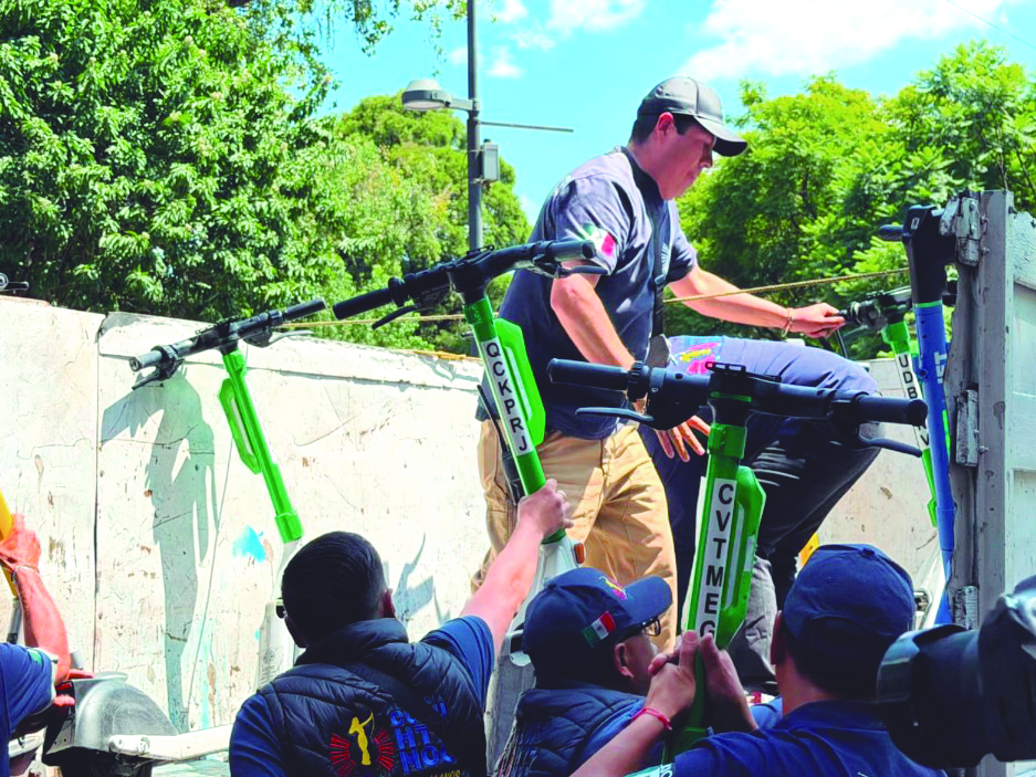 Cuauhtémoc retira scooters de la vía pública en Roma e Hipódromo por supuestas quejas vecinales