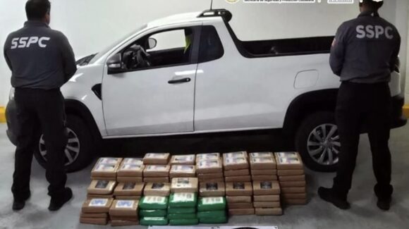 CDMX: Cae sujeto en Tlalpan con 217 kilos de cocaína en camioneta
