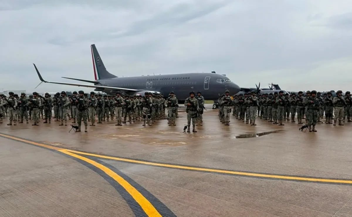 Secretaría de la Defensa Nacional despliega 300 efectivos para reforzar la seguridad en Sinaloa.