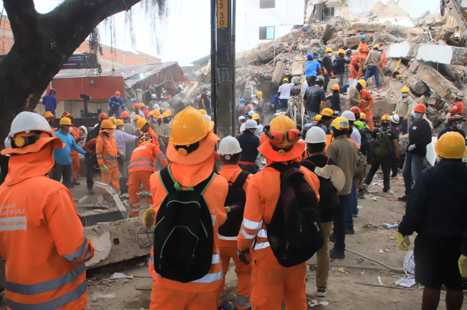 Topos Aztecas llegan a Colombia para realizar labores de rescate tras terremoto 7.4.