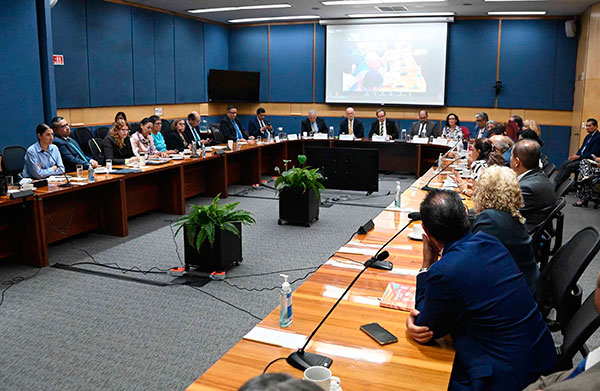 UNAM revelará este martes fechas y sedes del examen de control tras fallas en prueba en línea.