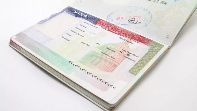 Gobierno estadounidense prevé revocación masiva de visas a solicitantes de asilo en Estados Unidos.