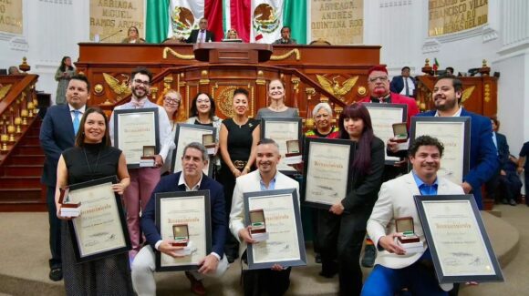 Entregan 247 Medallas al Mérito en el Congreso de la CDMX a lo largo de 19 categorías