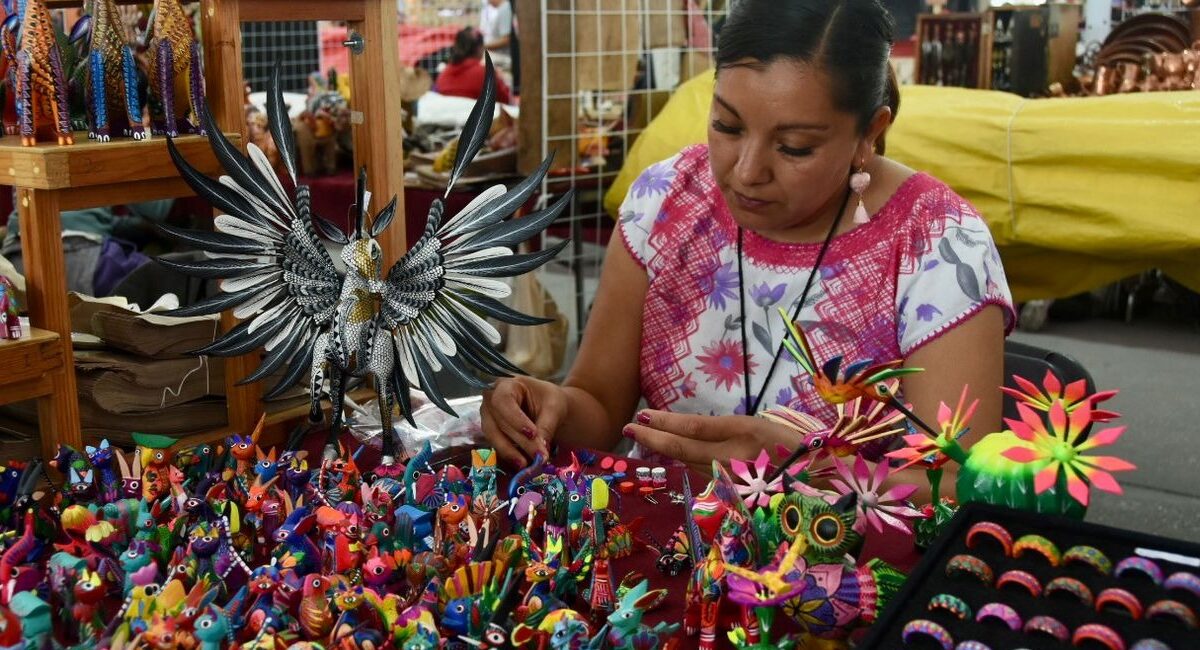 El Zócalo de la CDMX celebra la diversidad con la XII Fiesta de las Culturas Indígenas
