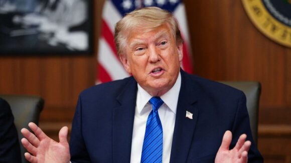 Donald Trump rechaza los reportes sobre presuntas tensiones con el secretario de Guerra de EU, Pete Hegseth