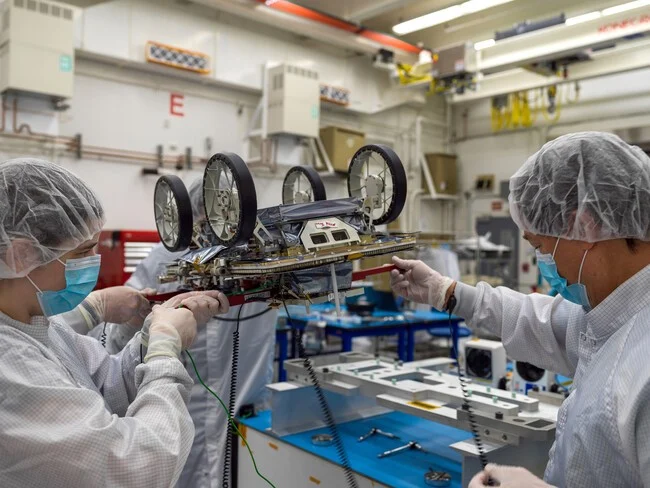 NASA enviará a la Luna tres robots autónomos que explorarán sin órdenes constantes desde la Tierra