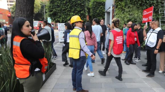 CDMX tendrá al menos 3 simulacros en 2027; Clara Brugada perfila fechas y reporta saldo del ejercicio del 19S