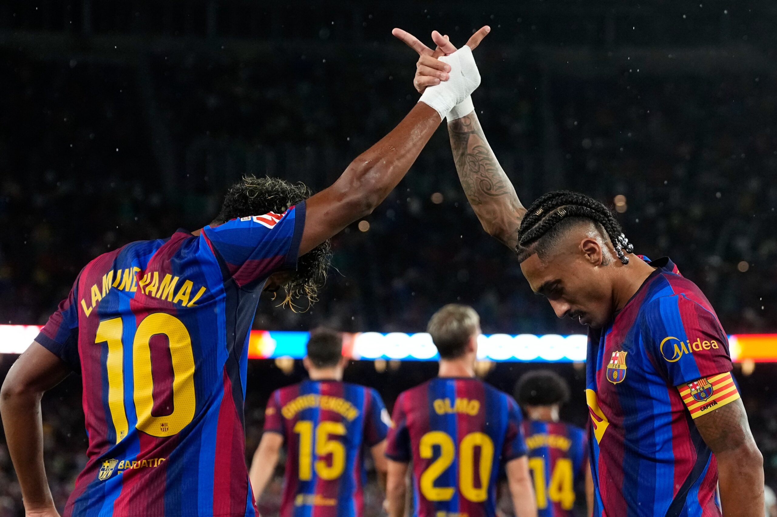 LaLiga: Barcelona desata su poder ofensivo y aplasta 7-2 al Racing en una noche de lluvia y goles.