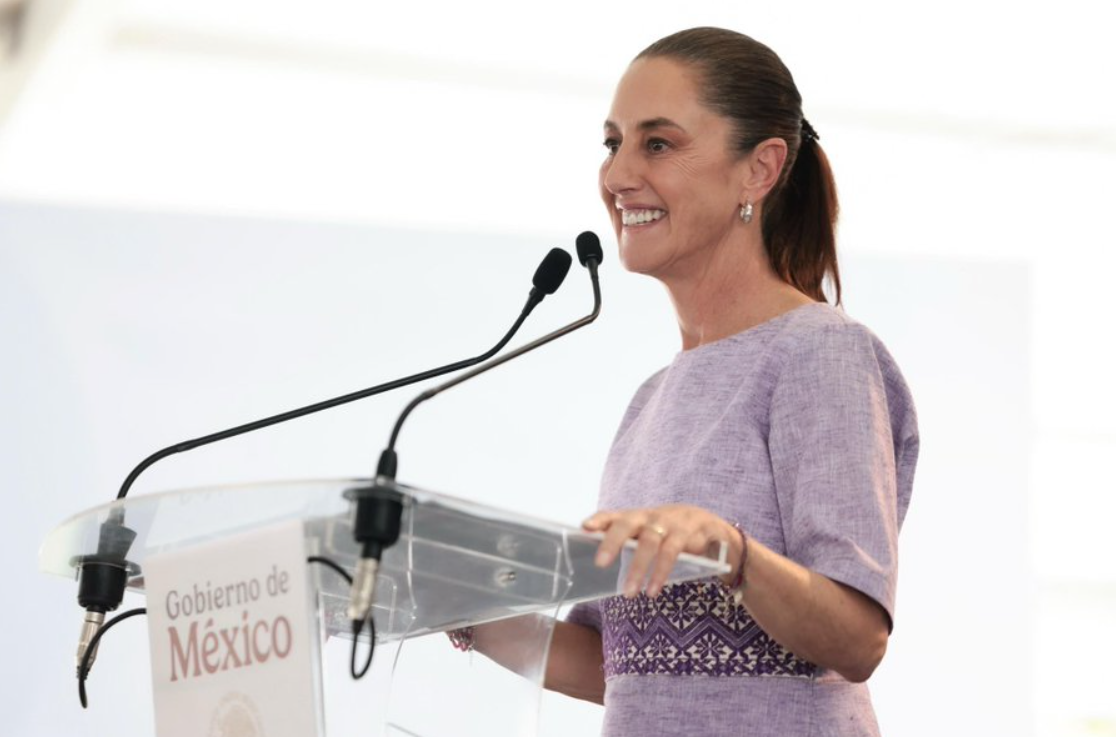 Claudia Sheinbaum presenta obras en Colima entre abucheos