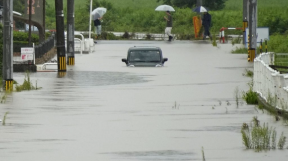 VIDEO: Inundaciones extremas azotan a Japón y emiten alerta máxima en varias ciudades