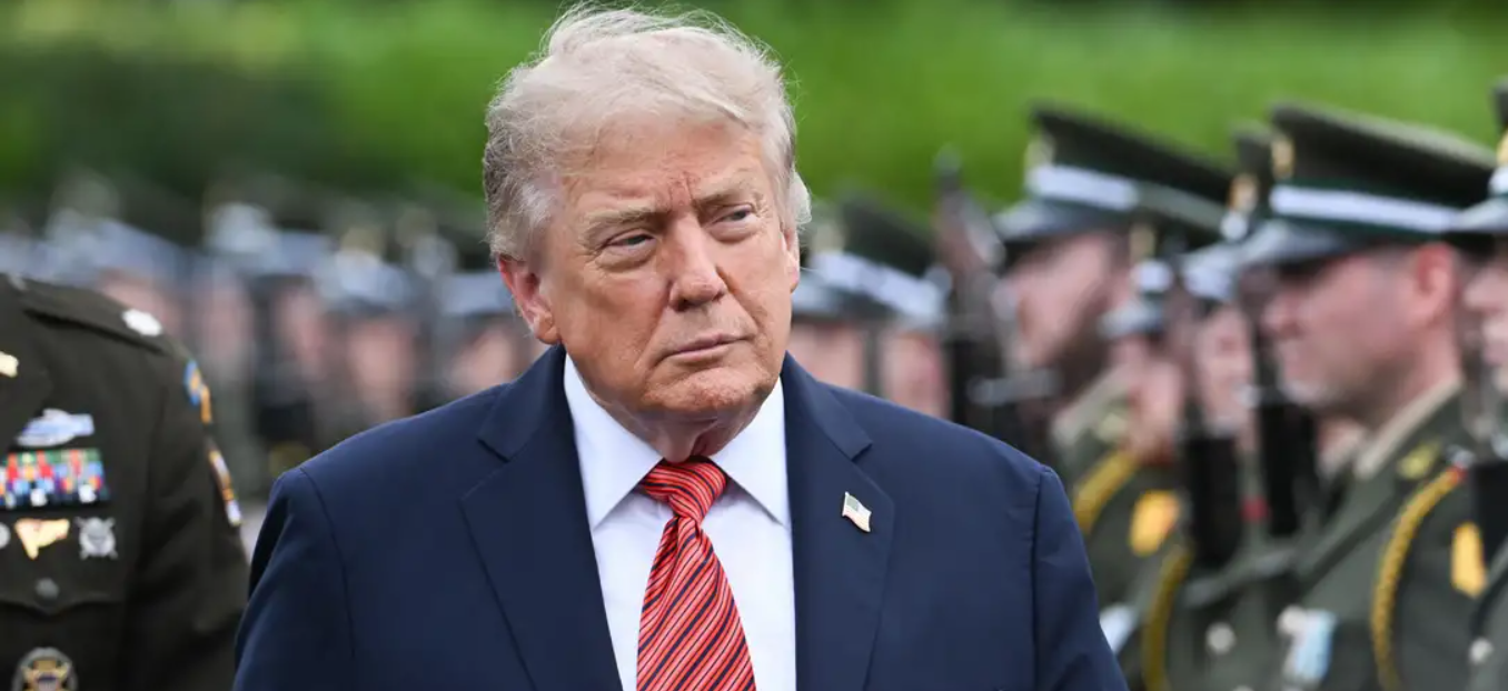Trump lanza en Dublín mensajes provocativos a Londres