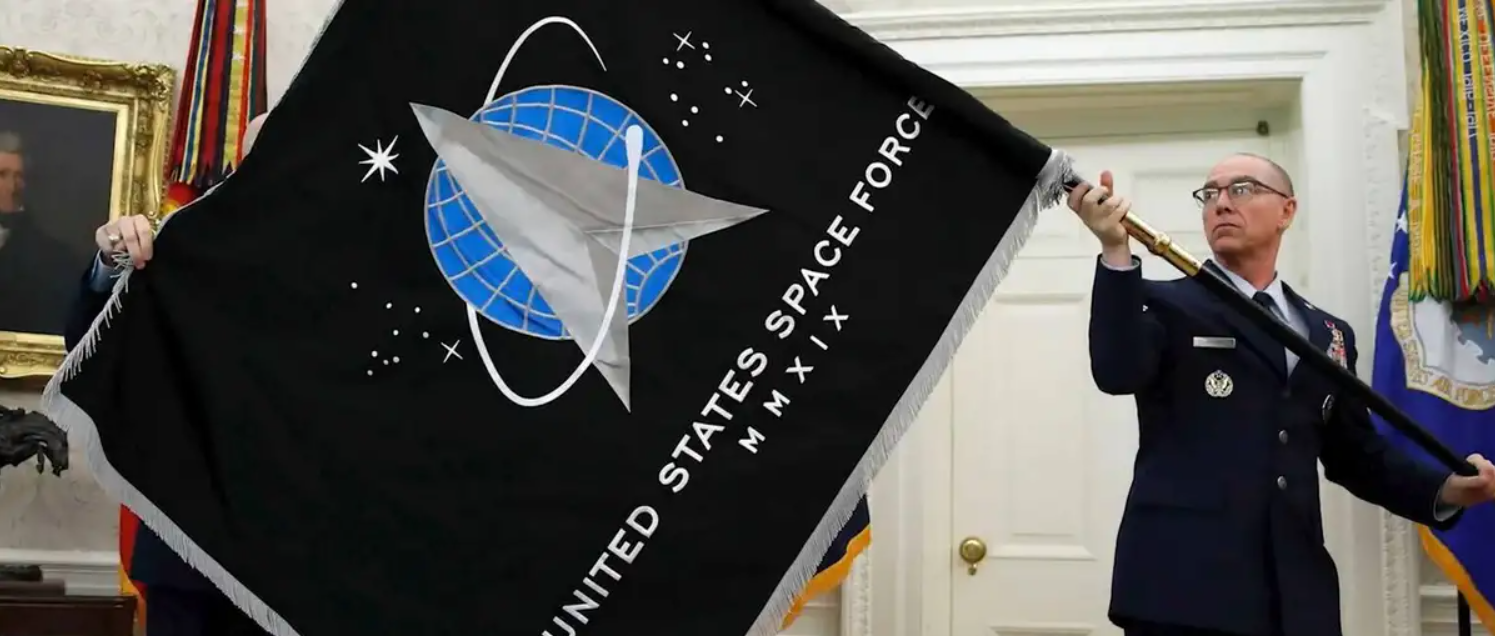 EU confirma que tiene armas en el espacio
