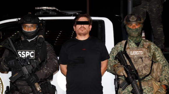 Detienen en Mazatlán a ‘El Peli’, presunto operador de ‘Los Chapitos’, informa Harfuch