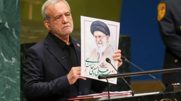 Presidente de Irán, Masoud Pezeshkian, acusó a Estados Unidos e Israel de terrorismo ante la ONU