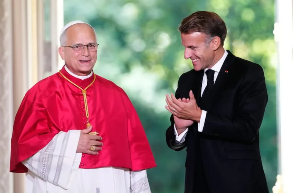 El Papa León XIV llegó a Francia