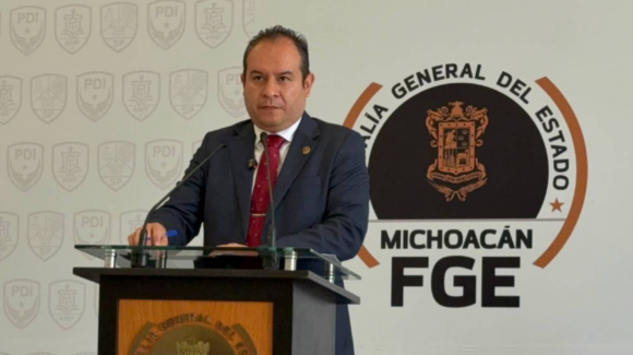 Fiscalía de Michoacán advierte que Grecia Quiroz podría ser detenida si no entrega celulares de Carlos Manzo