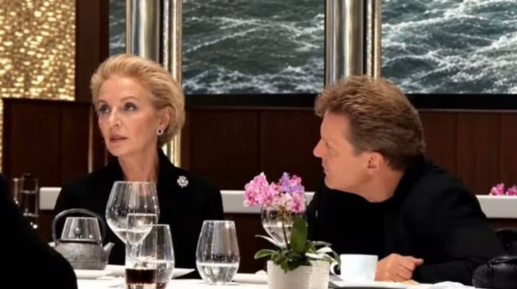 Luis Miguel reaparece en restaurante de Nueva York cenando con Carolina Herrera y se encuentra con Mijares