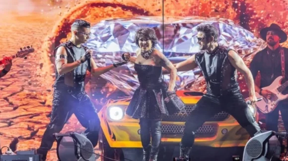 Alejandra Guzmán suspende concierto en Veracruz tras lesionarse la cadera en pleno escenario