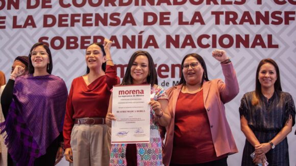 Sheinbaum niega dedazo en Morena y pide calma por candidaturas de 2027