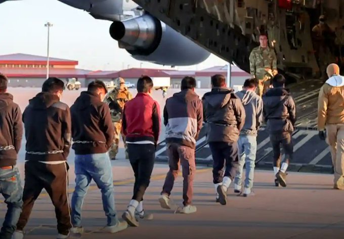 El Salvador reporta 13,300 deportaciones en 18 meses con predominio desde Estados Unidos.