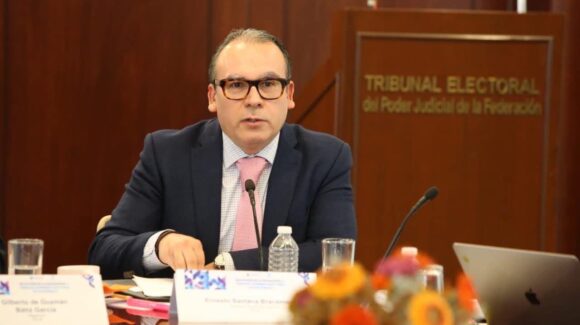 INE nombra a Ernesto Santana Bracamontes como presidente del IEPC Jalisco por siete años
