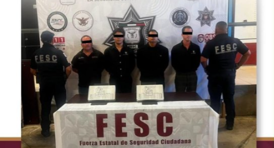Detienen en Tijuana a cuatro presuntos falsos escoltas armados; llevaban una pistola 9 mm y 36 cartuchos