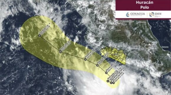 Sheinbaum anuncia que la depresión tropical Diecisiete-E se intensificó a huracán Categoría 1