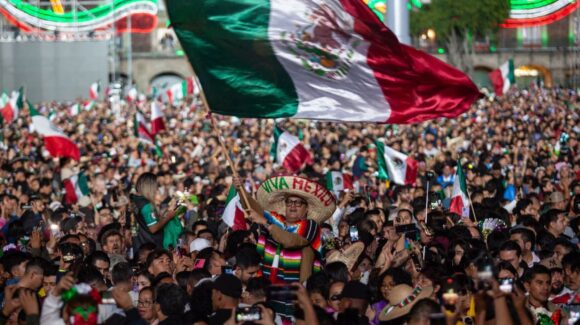 Grito 2026: Artistas millonarios en conciertos gratuitos de CDMX