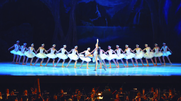 El Lago de los Cisnes de la Compañía Nacional de Danza vuelve al Auditorio Nacional