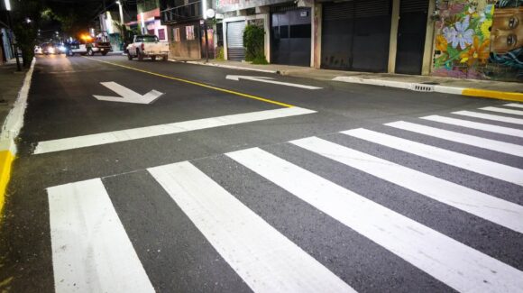 Falta de suministro de asfalto detiene obras de bacheo en la Ciudad de México