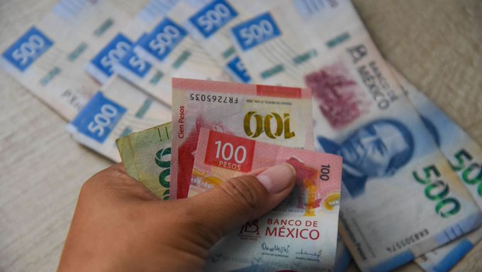 Peso mexicano liga tres jornadas de pérdidas y cierra septiembre con caída de 6.38%.