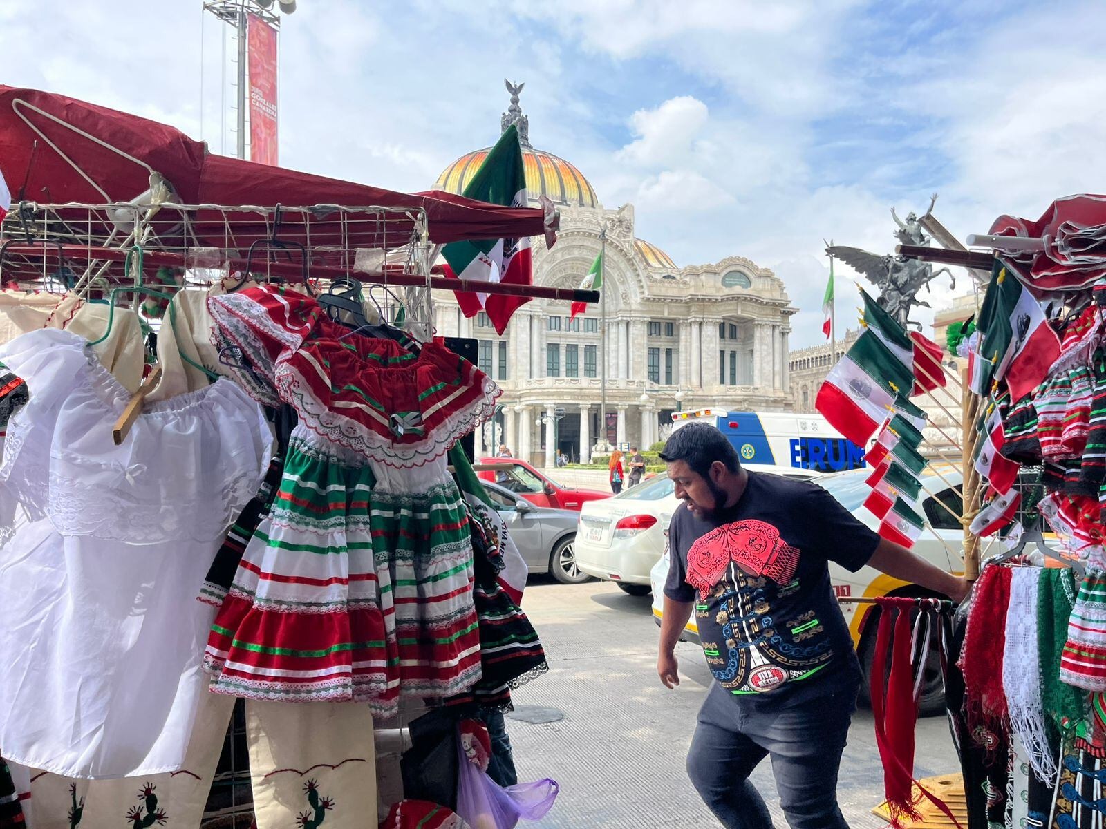 Fiestas Patrias dejarán 39,600 mdp en el país en 2026 y beneficiarán a 4 millones de negocios