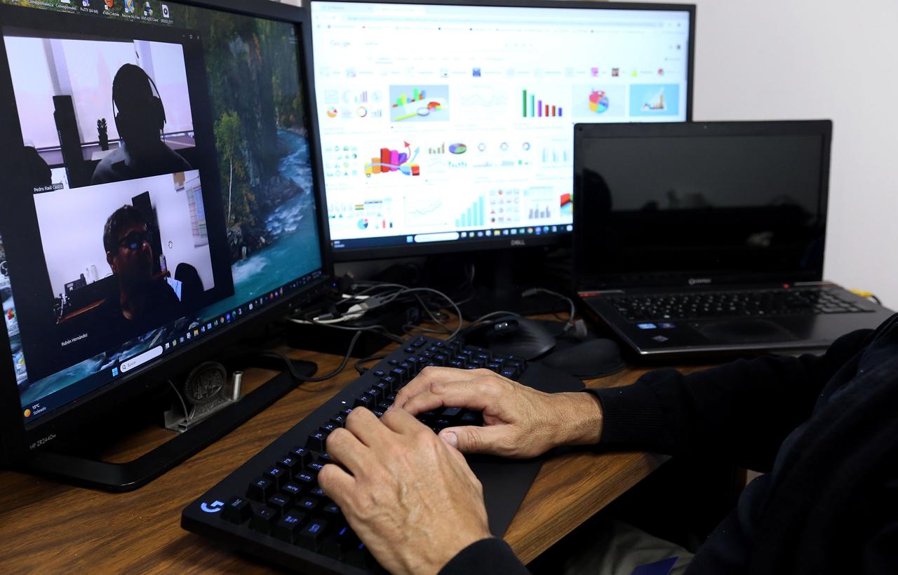 Iniciativa en CDMX propone desconexión laboral contra el estrés burocrático