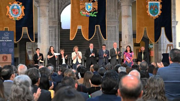 Rector de la UNAM llama a poner la autonomía universitaria al servicio de la sociedad
