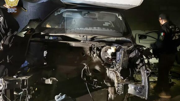 CDMX: Cae banda de autopartes con 150 toneladas en Xochimilco