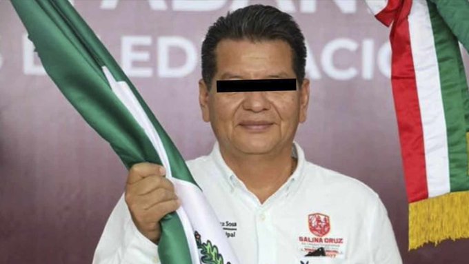 Vinculan a proceso a Daniel Méndez Sosa, alcalde de Salina Cruz, por presunta violencia política de género.