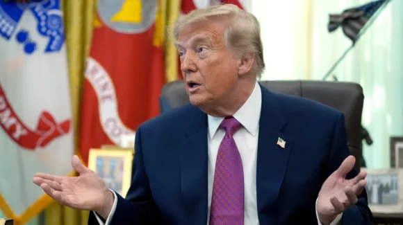 Donald Trump rechaza advertencias sobre IA y afirma que EU ganará la carrera global en Inteligencia Artificial