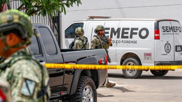 Ronald Johnson, embajador de EU en México, lamenta muerte de dos agentes en Veracruz